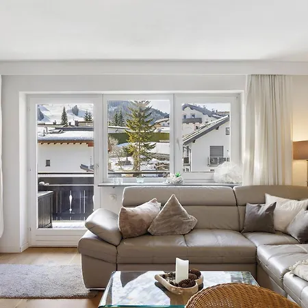 Haus Excelsior 32 דירה