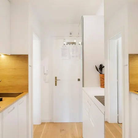 Haus Excelsior 32 아파트 *